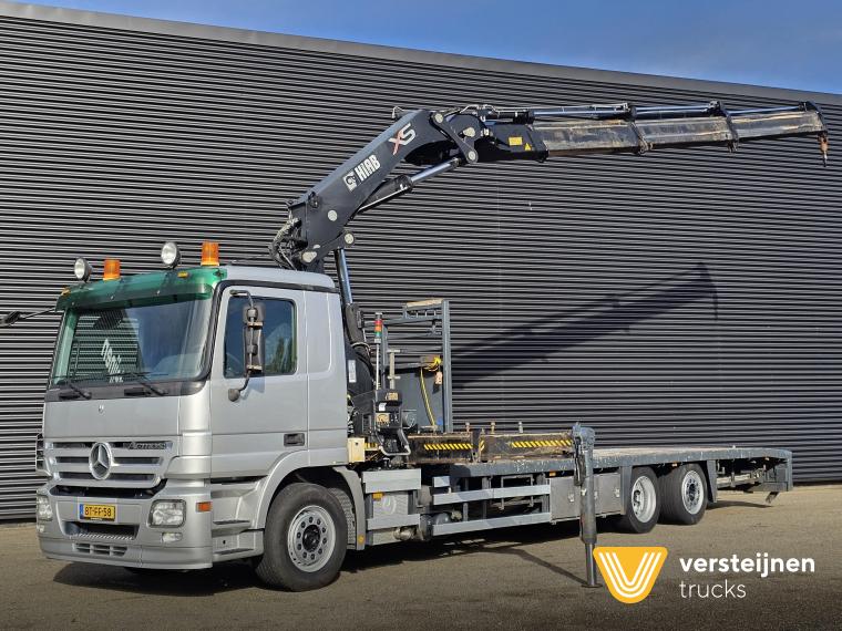 Mercedes-Benz ACTROS 2532 6x2 / HIAB CRANE / MACHINE TRANSPORTER